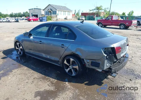 2011 Volkswagen Jetta 2.5L Sel z USA, uszkodzony, nr VIN 3VWLZ7AJ9BM376079